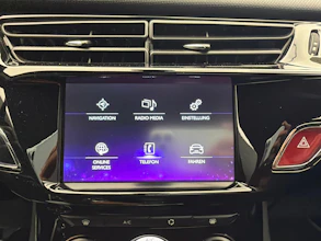 https://vehicle.imgix.net/4300464/32159a66-cb43-401e-90ab-8b140dddbec9.jpg