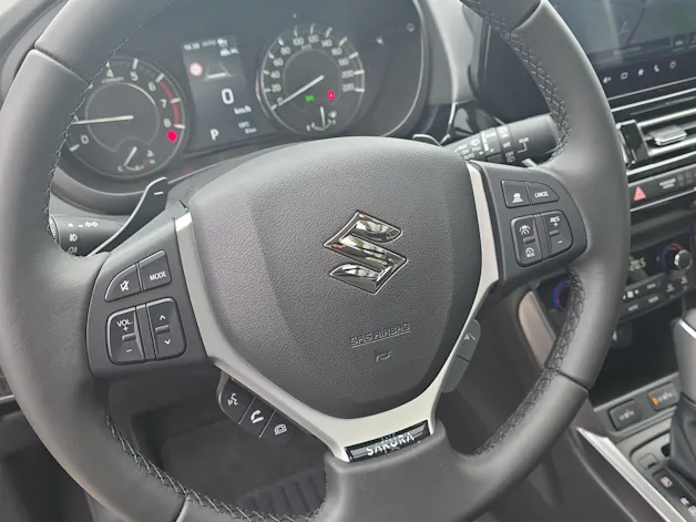 Suzuki S-Cross 1.4 T Sakura Top Hybrid 4x4