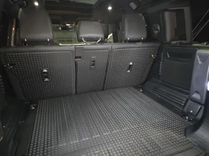 Land Rover Defender 110 2.0 P300e X-Dynamic HSE