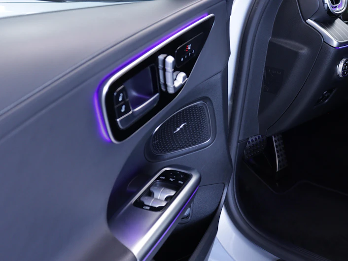 Fahrzeugbild MERCEDES-BENZ C 220