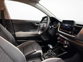 https://vehicle.imgix.net/4300553/b4769629-697d-4743-bbac-edf5feae77fb.jpg