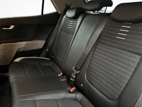 https://vehicle.imgix.net/4300553/b89864db-989d-4df9-97e5-b6d31a0c6ccd.jpg