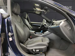BMW i4 M50 Attraktiven Leasingzinssatz ab 0.9 % bei Abschluss einer BMW Fahrzeugversicherung.