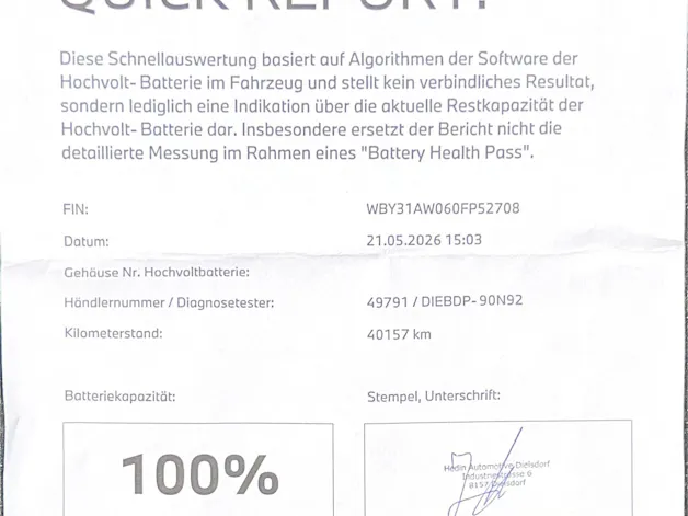 BMW i4 M50 Attraktiven Leasingzinssatz ab 0.9 % bei Abschluss einer BMW Fahrzeugversicherung.
