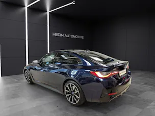 BMW i4 M50 Attraktiven Leasingzinssatz ab 0.9 % bei Abschluss einer BMW Fahrzeugversicherung.