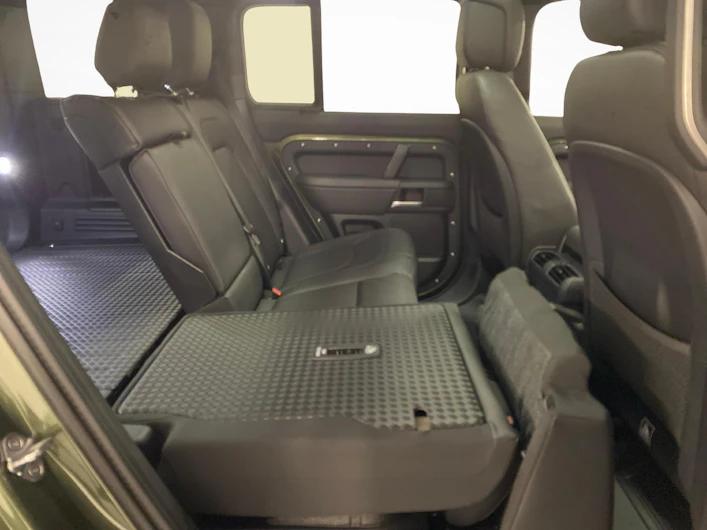 immagine del veicolo LAND ROVER DEFENDER