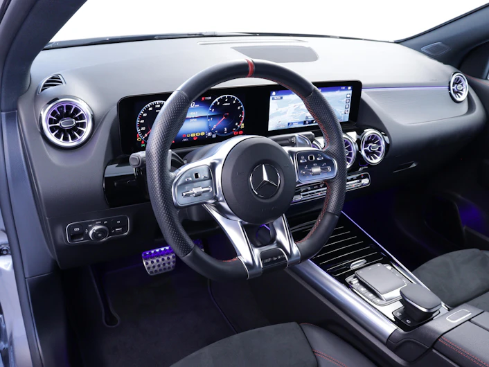 Fahrzeugbild MERCEDES-BENZ GLA 35 AMG