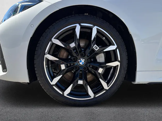 BMW 430i Cabrio M Sport xDrive G23 (CH)