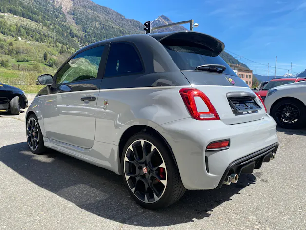 Fiat 595 Abarth 1.4 T-Jet 180 Competizione