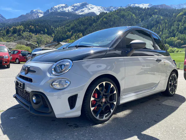 Fiat 595 Abarth 1.4 T-Jet 180 Competizione