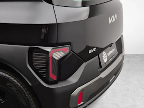 https://vehicle.imgix.net/4300800/64eb272c-da39-4a27-9f54-26fa75aa8999.jpg