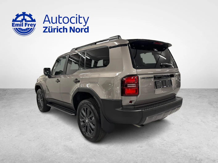 immagine del veicolo TOYOTA LANDCRUISER