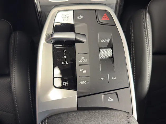 BMW X1 23d xDrive paddles