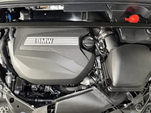 BMW X1 23d xDrive paddles