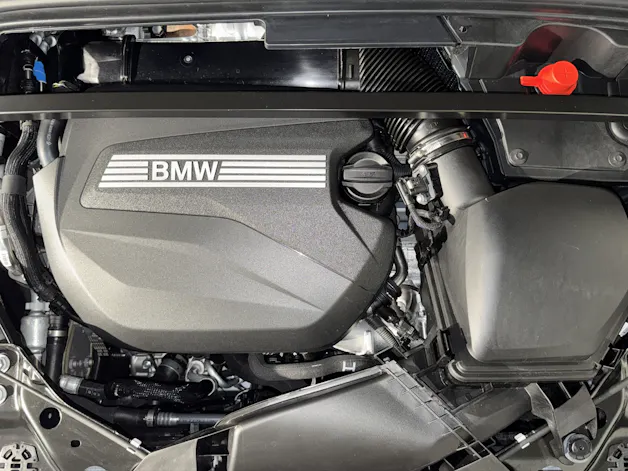 BMW X1 23d xDrive paddles