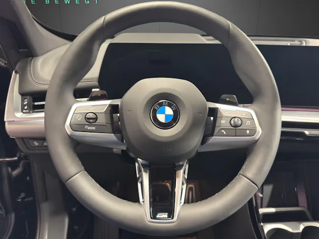 BMW X1 23d xDrive paddles
