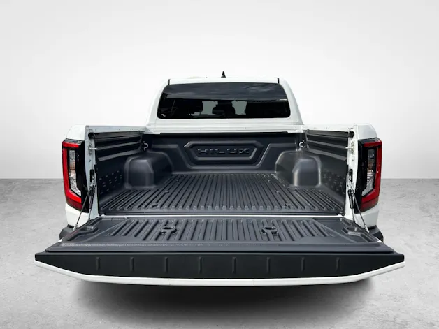 Toyota Hilux Double Cab.-Pick-up 2.8 D-4D MHEV 204 Style