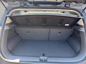 https://vehicle.imgix.net/4300972/0e0264dc-170d-45bf-bb4c-6d6948cf0331.jpg