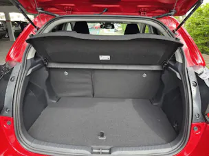 Toyota Yaris 1.5 VVT-i HSD Trend