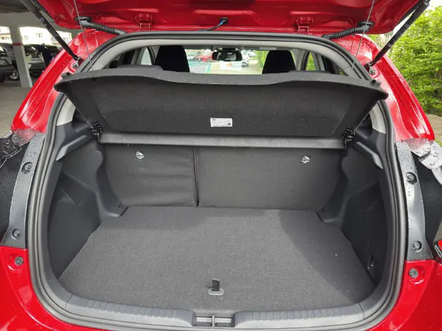 Toyota Yaris 1.5 VVT-i HSD Trend