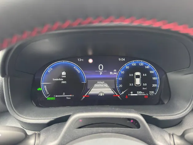 Toyota Yaris 1.5 VVT-i HSD GR Sport
