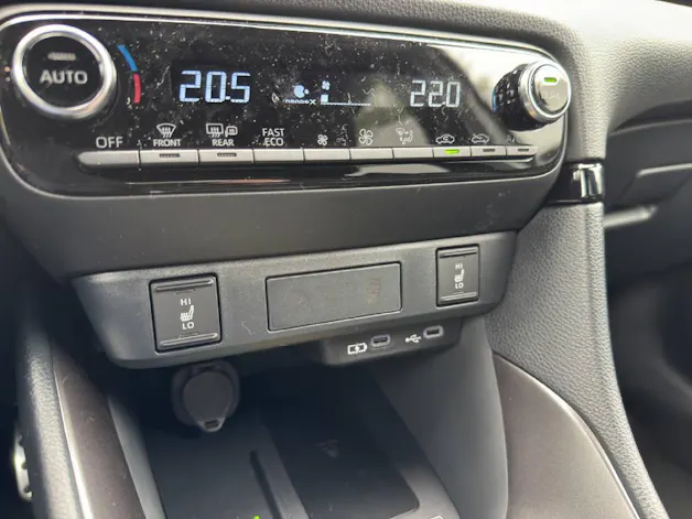 Toyota Yaris 1.5 VVT-i HSD GR Sport