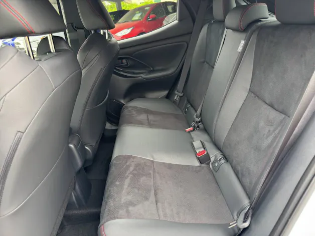 Toyota Yaris 1.5 VVT-i HSD GR Sport
