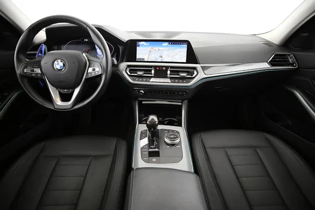 BMW 320d xDrive SAG