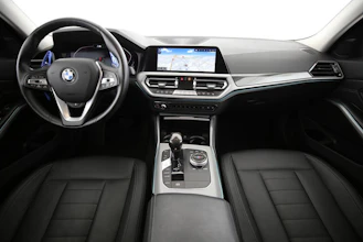 https://vehicle.imgix.net/4301004/558f2873-316d-4e8c-bed3-5651d5059500.jpg