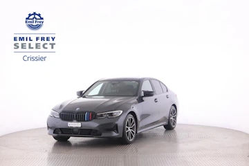 Fahrzeugbild BMW 320d xDrive SAG Fahrzeugbild BMW 320d xDrive SAG