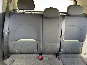 https://vehicle.imgix.net/4301019/fd1d22d0-b1df-4af8-882a-82e54e81773c.jpg