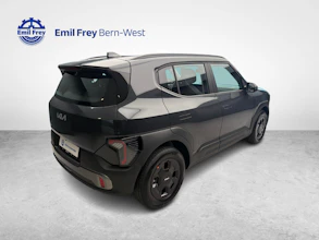 https://vehicle.imgix.net/4301040/4a4f100f-e2d8-46cd-8342-94ae0ff274cd.jpg