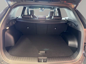https://vehicle.imgix.net/4301060/07081826-4c81-4712-b860-b07a55fc1ab6.jpg