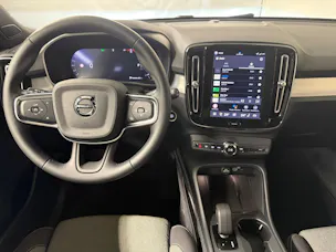 Volvo XC40 2.0 B3 MH Plus Dark