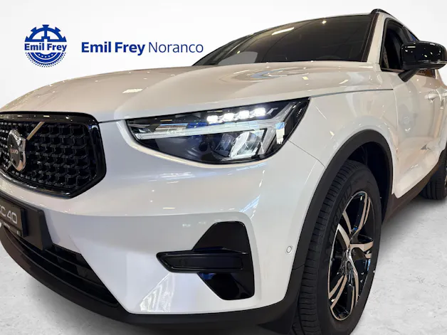 Volvo XC40 2.0 B3 MH Plus Dark