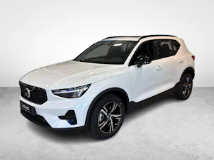 Volvo XC40 2.0 B3 MH Plus Dark