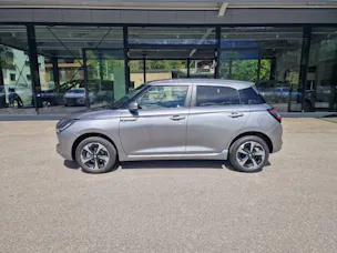 Suzuki Swift 1.2 Sakura Top Hybrid 4x4
