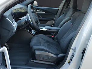 BMW X1 30e xDrive paddles