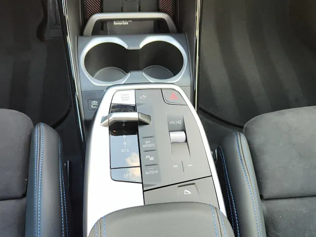 BMW X1 30e xDrive paddles