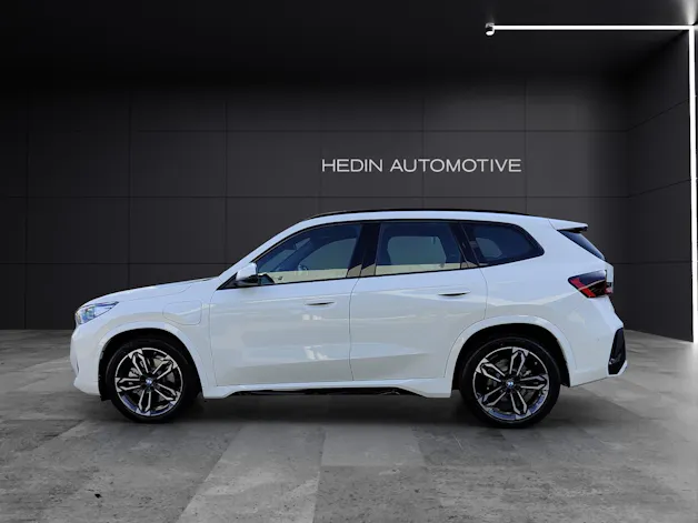BMW X1 30e xDrive paddles