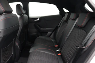 https://vehicle.imgix.net/4301077/9474afb7-761e-45de-9f47-c5d6337fdaa4.JPG