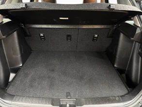 https://vehicle.imgix.net/4301166/faf4a1b0-9dde-4874-8834-df442f5564d9.jpg