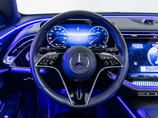 Mercedes-Benz E 200 4MATIC