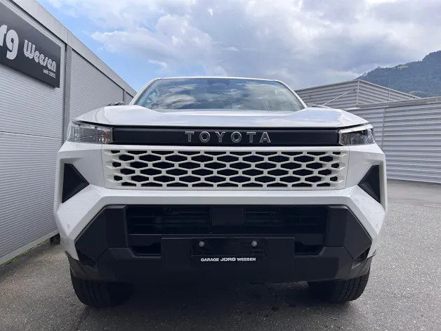 Toyota Hilux Double Cab.-Pick-up 2.8 D-4D MHEV 204 Active