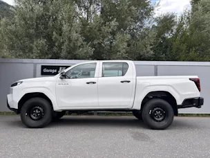 Toyota Hilux Double Cab.-Pick-up 2.8 D-4D MHEV 204 Active