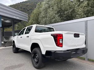 Toyota Hilux Double Cab.-Pick-up 2.8 D-4D MHEV 204 Active