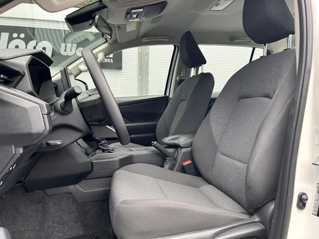 Toyota Hilux Double Cab.-Pick-up 2.8 D-4D MHEV 204 Active