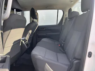Toyota Hilux Double Cab.-Pick-up 2.8 D-4D MHEV 204 Active