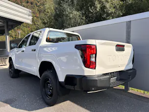 Toyota Hilux Double Cab.-Pick-up 2.8 D-4D MHEV 204 Active