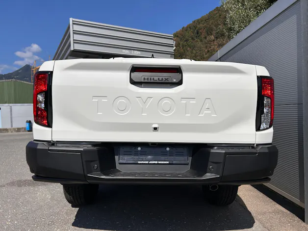 Toyota Hilux Double Cab.-Pick-up 2.8 D-4D MHEV 204 Active